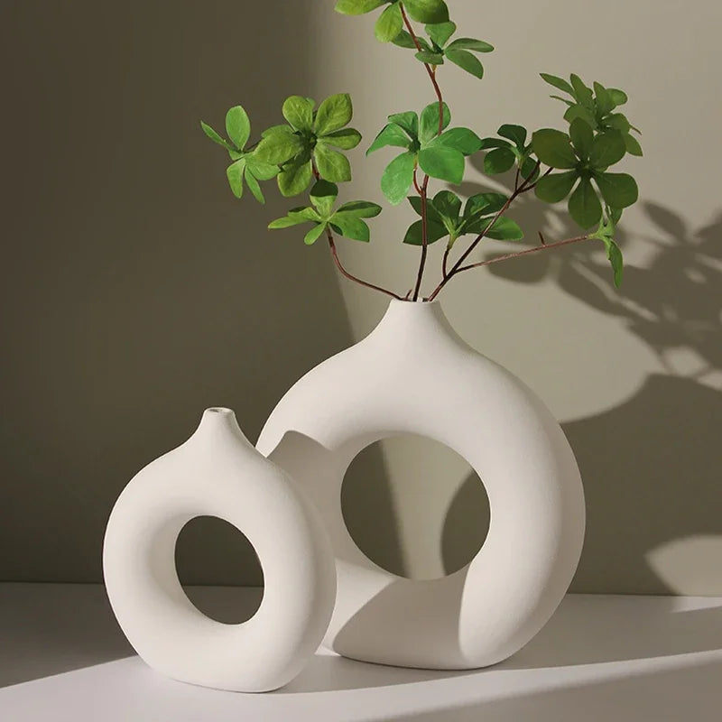 Creative Donut-Shaped Vase, Nordic-Style Plastic Vase.