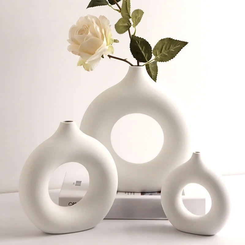 Creative Donut-Shaped Vase, Nordic-Style Plastic Vase.