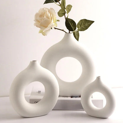 Creative Donut-Shaped Vase, Nordic-Style Plastic Vase.