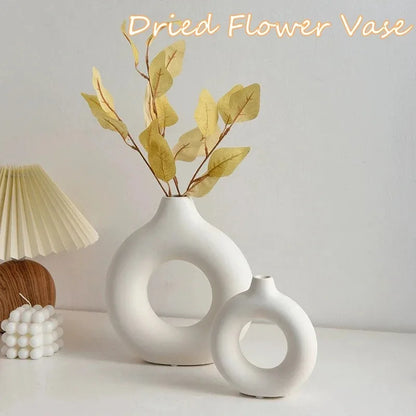 Creative Donut-Shaped Vase, Nordic-Style Plastic Vase.